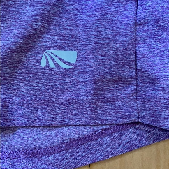 Marika Activewear T shirt with striped cutout back - Picture 3 of 5